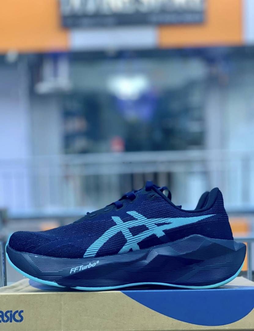 Asic  Novablast 6 indigo blue