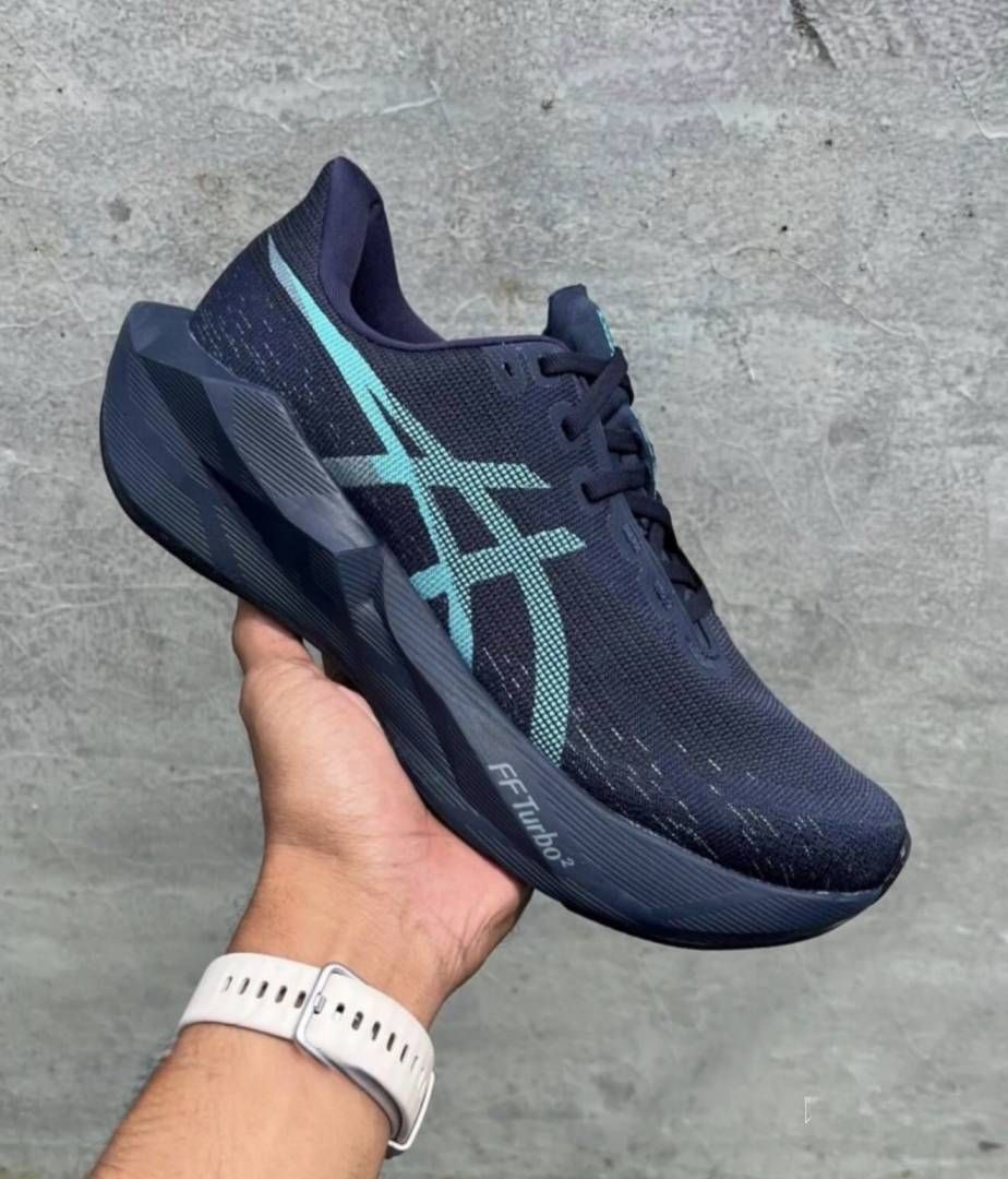 Asic  Novablast 6 indigo blue