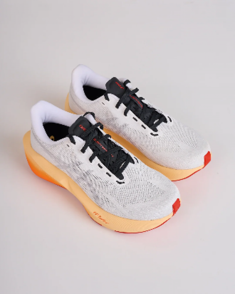 Asic  Novablast 6 White Orange Glow