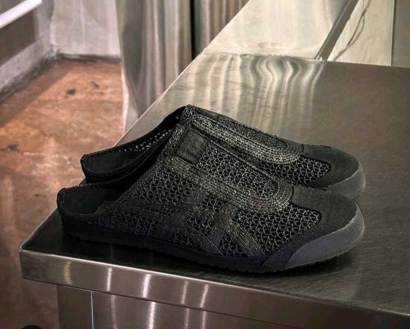 Onisuka Tigar Mexico 66 Sabot black mesh