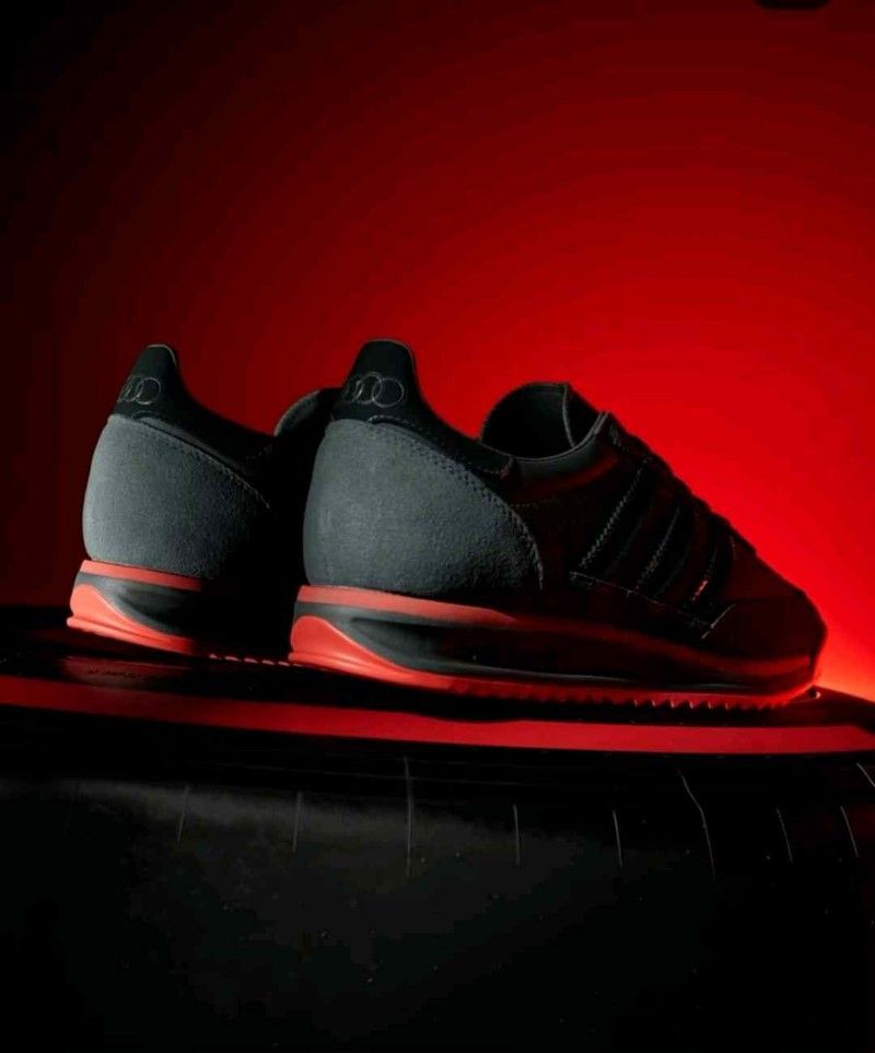 Addidas SL72 RS AUDI REVOLUT F1 TEAM Hi Res Red