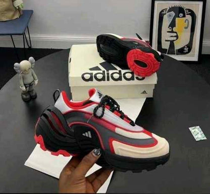 Adiddass Wonder Runner Turbo Red