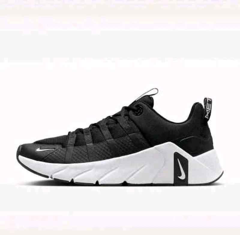 Nikkee Free Metcon 7 Black White