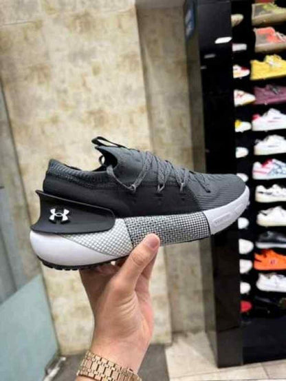 Underr Armour Hovr Phantom 3 dark Grey Black