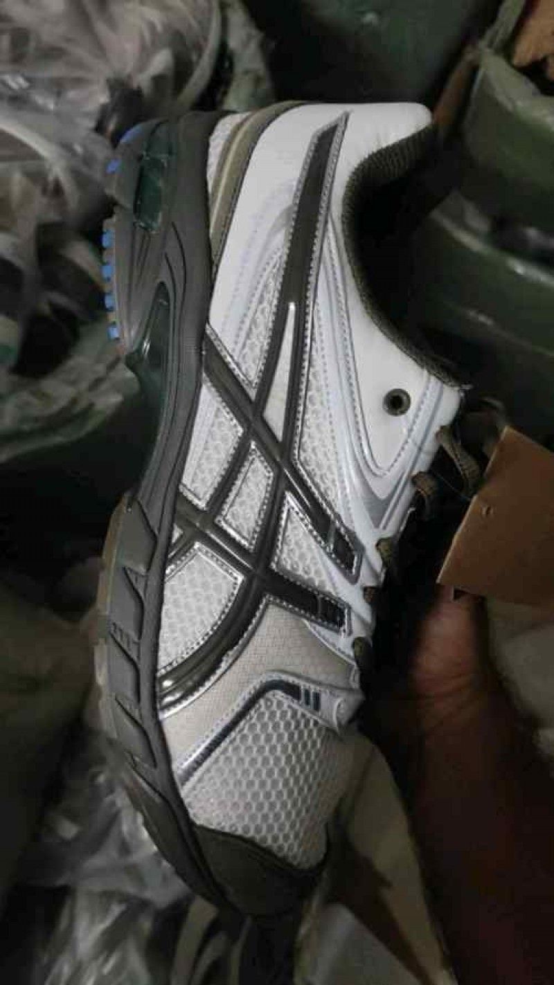 AsiccsS GEL TRAINER 14 TEMPTATION VACATION
