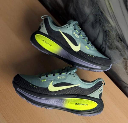 Nik.e Running Vomero 18 Gore-Tex Multi