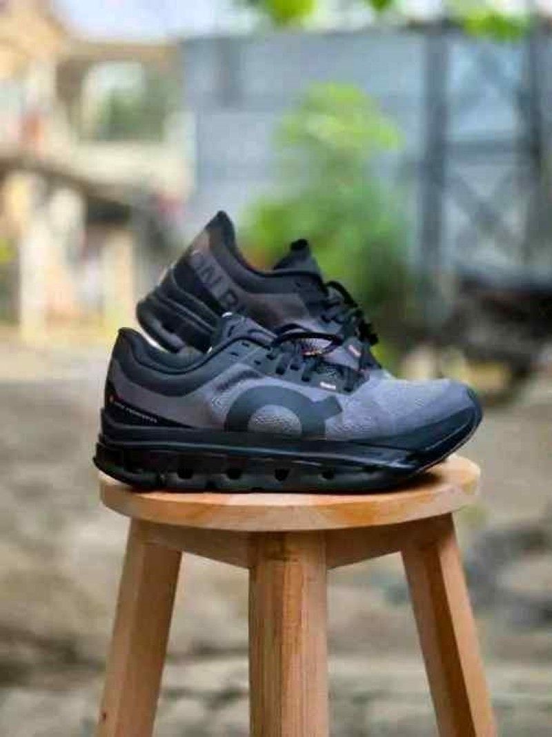 On Running Cloud Flow 5 Black