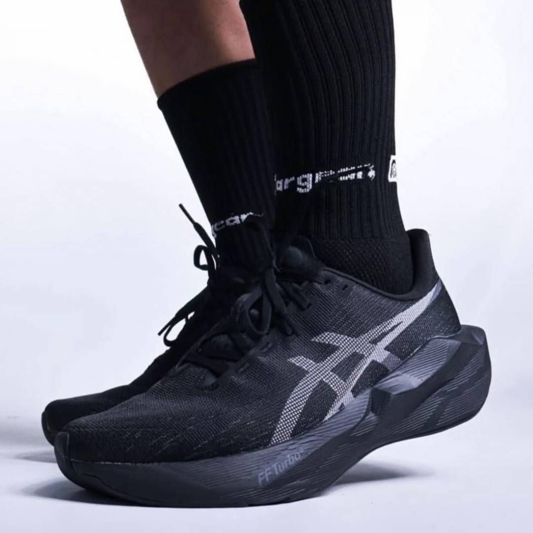Asiccs Novablast 6 Black