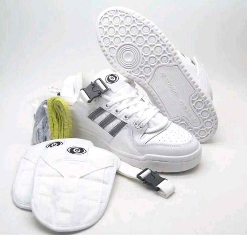 Adiddass Forum X Bad Bunny White