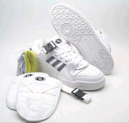 Adiddass Forum X Bad Bunny White