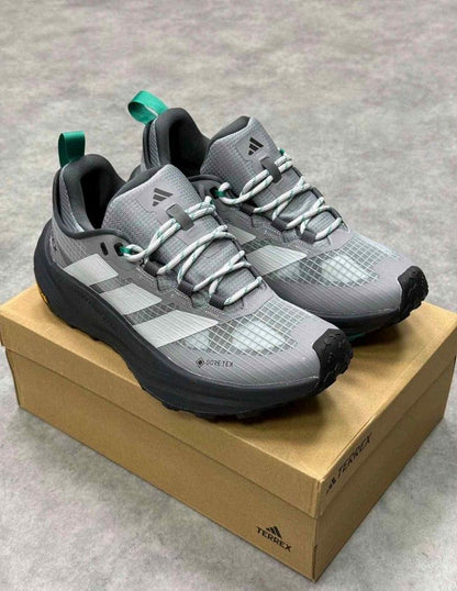 Addidas Terrex Hiker 3 Low GORETEX Grey