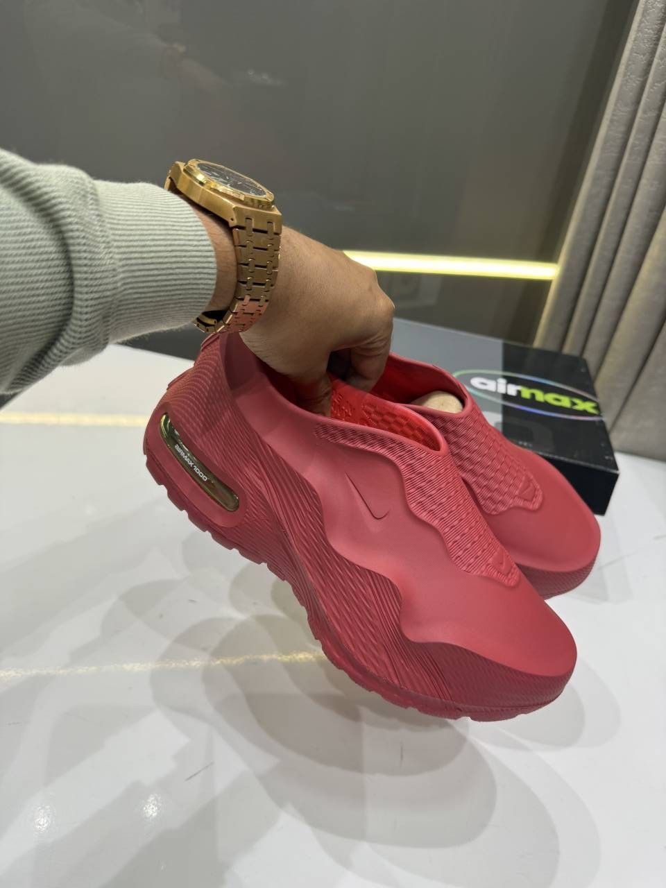 Nikke Air Max 1000 oatmeal Red Fix