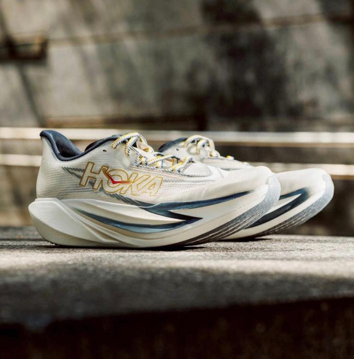 Hoka Cielo X1 3.0 in Alabaster Yellow Gold