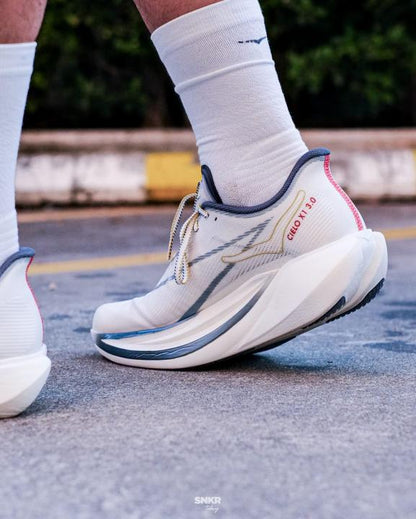 Hoka Cielo X1 3.0 in Alabaster Yellow Gold