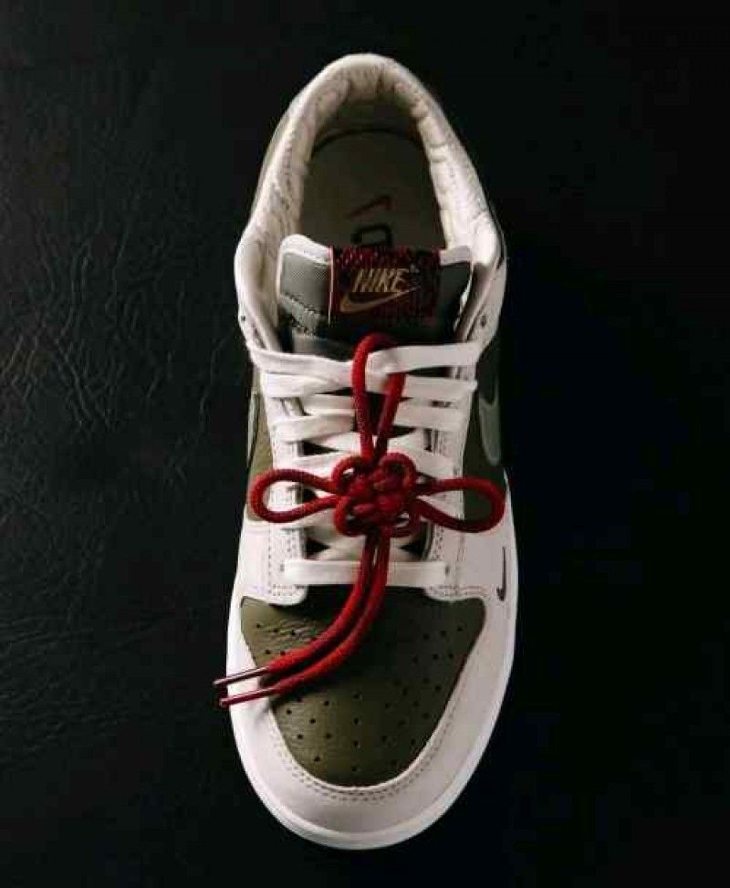 Nikkee SB Dunk Low Year Of Snake