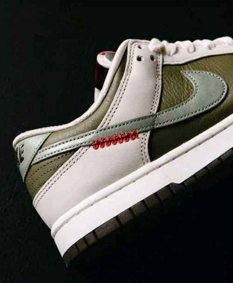 Nikkee SB Dunk Low Year Of Snake