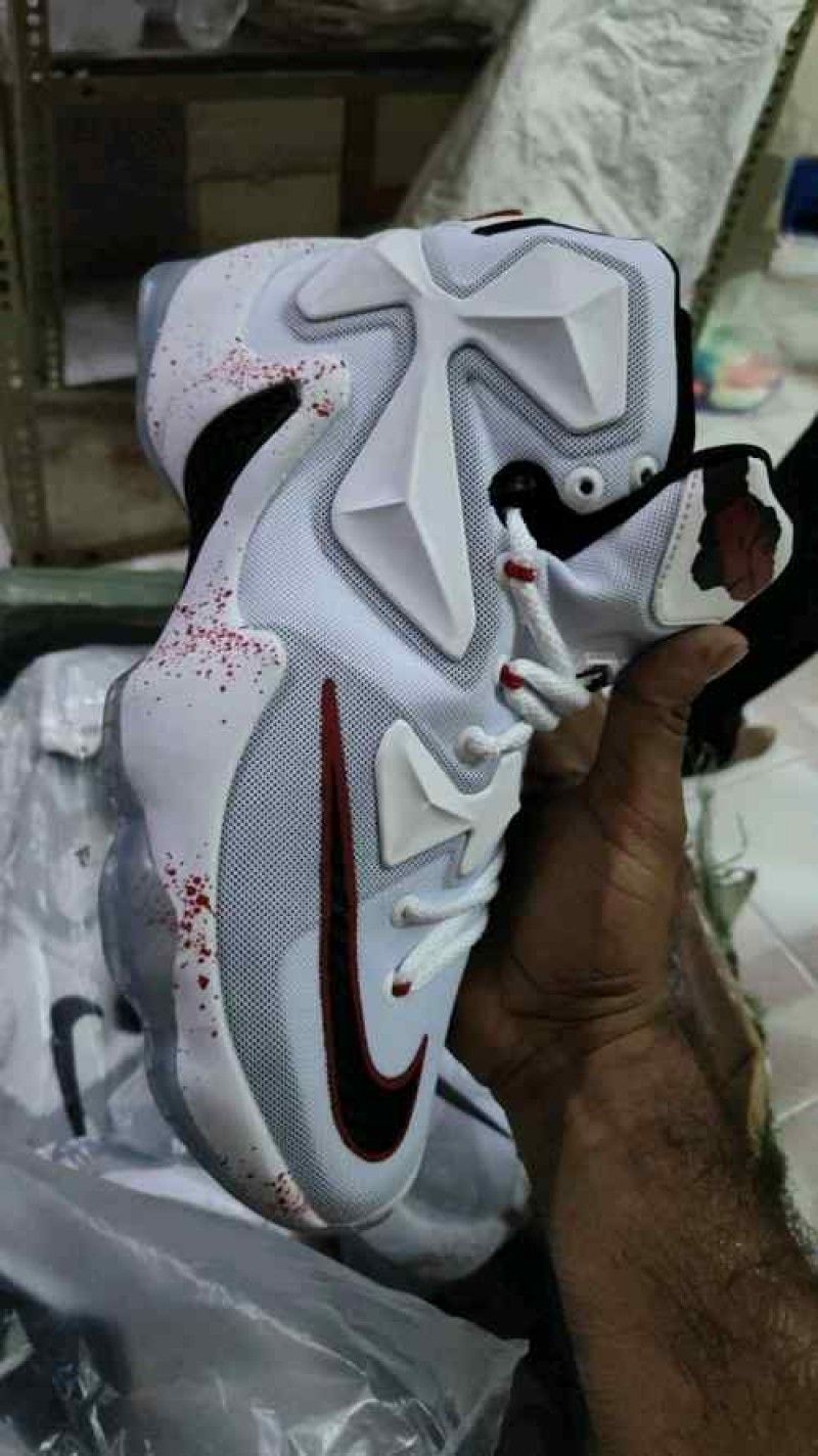 nikkee lebron 13 horror flick
