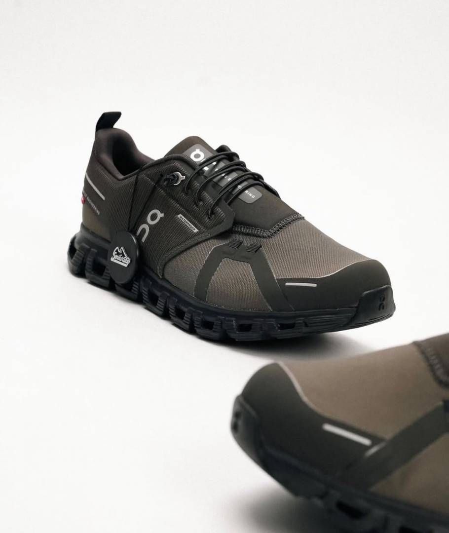 On Cloud 6 Waterproof Thorn Black
