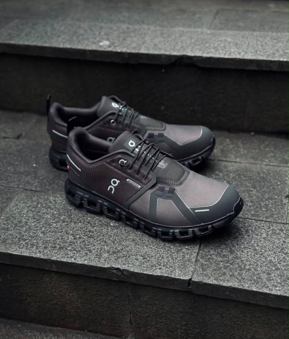 On Cloud 6 Waterproof Thorn Black
