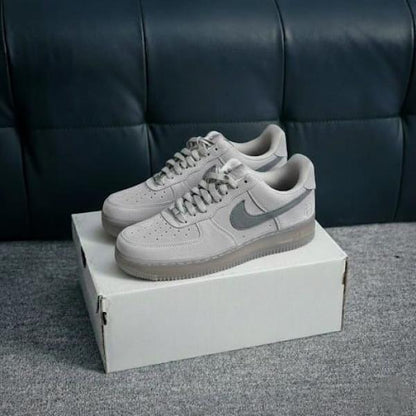 NIK.E AIRFORCE 1 X REIGNING CHAMP CLASSIC