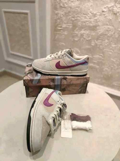 NIKkEE SB DUNK LOW X OTOMO KATSUHIRO STEAMBOY
