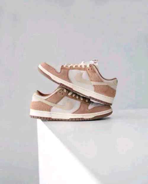 nikkEe sb dunk low medium curry