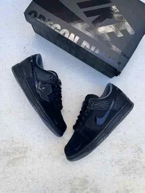 Nikkee dunk ducks of a feather black university of oregon pe low