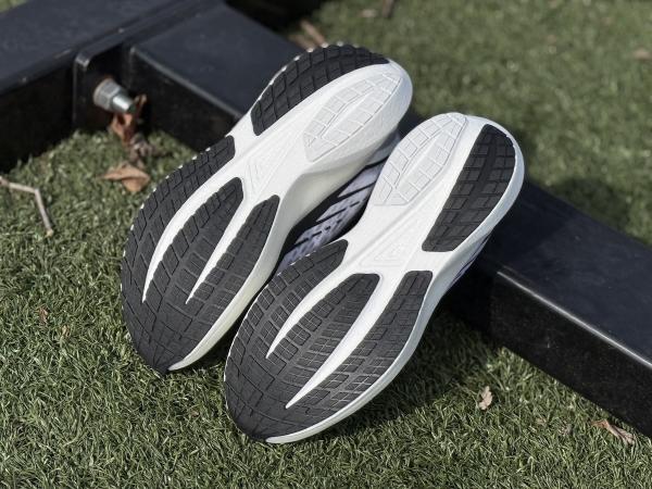 Under Armou.r Velociti Distance running White