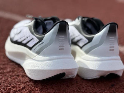 Under Armou.r Velociti Distance running White