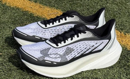 Under Armou.r Velociti Distance running White