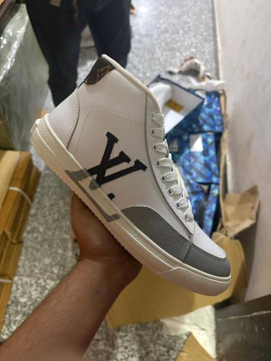 _LOUIS VUITTON X CHARLIE PREMIUM SNEAKER SALE