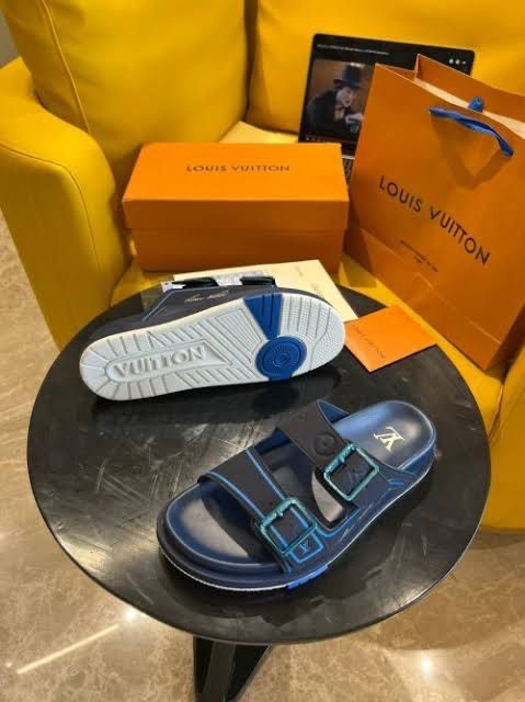 _louis_vuitton_LV NBA TRAINER BLUE PREMIUM SLIDE