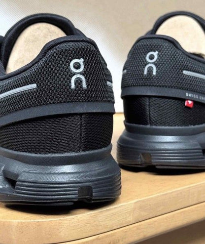 ON RUNNING CLOUD 6 BLACK BLACK