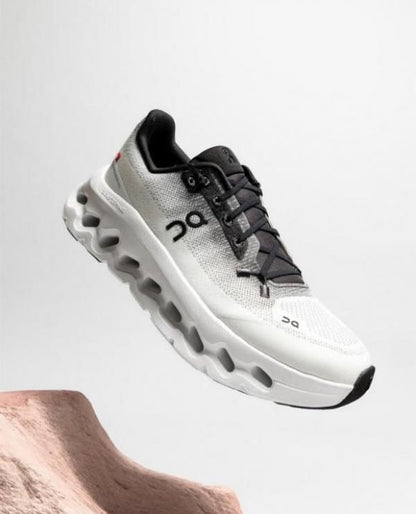 WMN On Cloud Tilt 2 0 Black Ivory