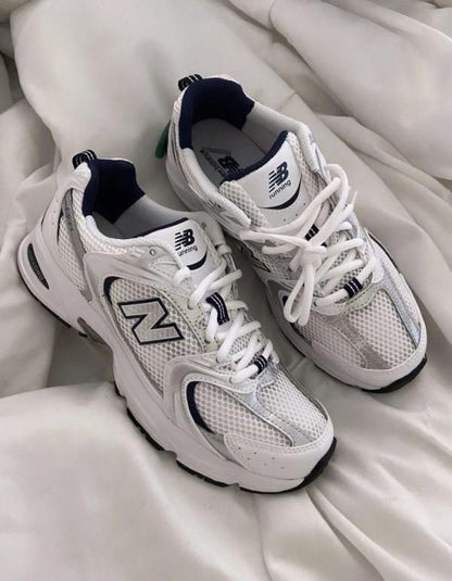WMN NEWW BALANCE 530 WHITE NAVY FIX