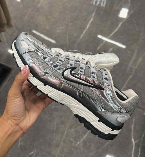 Nik P6000 metallic silver Sail