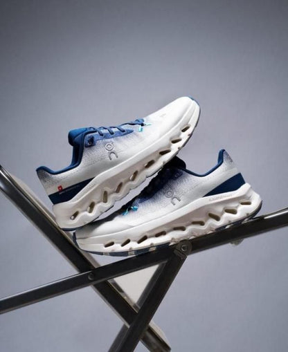 On RUNNING Cloud Tilt 2.0 Tempest Ivory BLUE