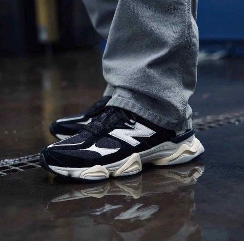 NEWW BALANCE 9060 BLACK WHITE