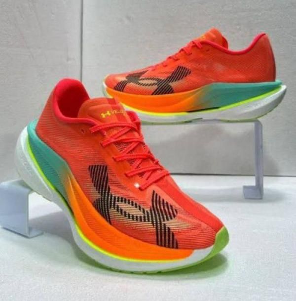 Underr Armour Velociti Elite 3 Running Shoes