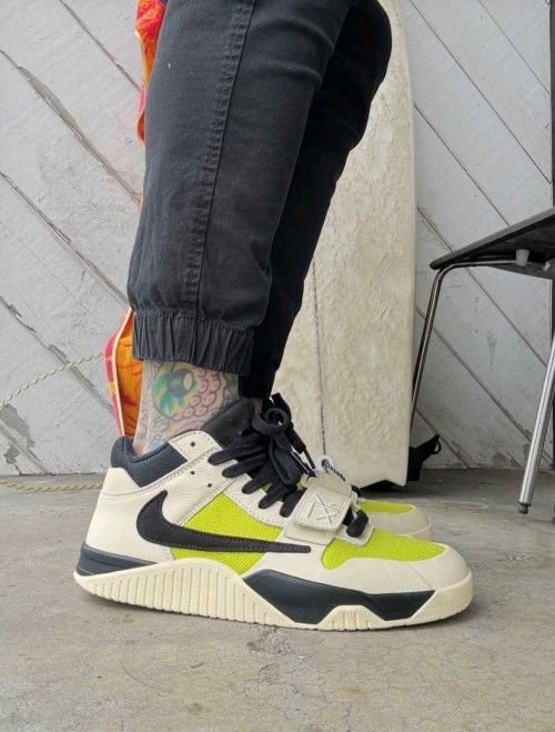 NIK travis scott x jordan jumpman jack trainer bright cactus