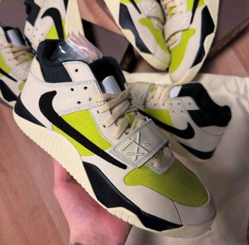 NIK travis scott x jordan jumpman jack trainer bright cactus