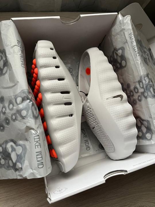 NIK_E MIND 001 GREY SLIDES FIX