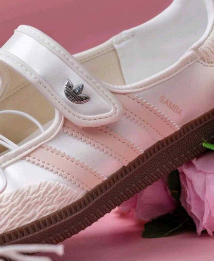 ADIDAASs SAMBA JANE CLOUD WHITE PINK for her