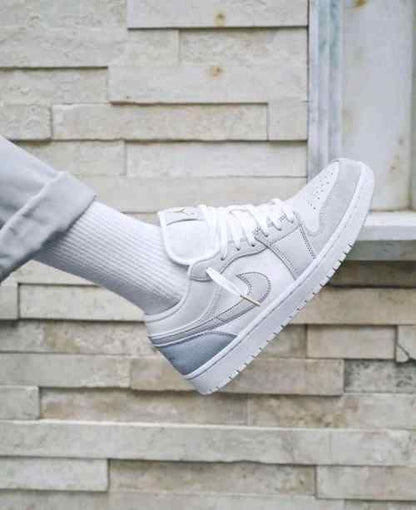 NIK AIR JORDAN RETRO 1 LOW PARIS