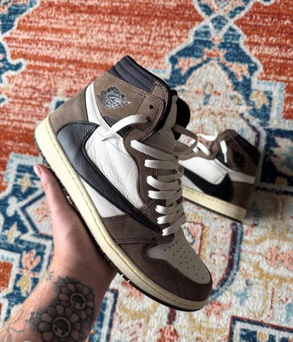 Nik airr Jordan Retro 1 High OG Travis Scott Mocha Semi UA