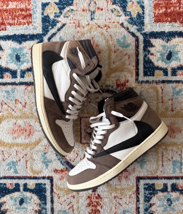 Nik airr Jordan Retro 1 High OG Travis Scott Mocha Semi UA
