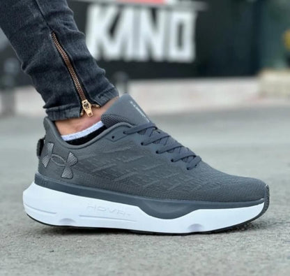 UNDERR ARMOUR INFINITE BLACK