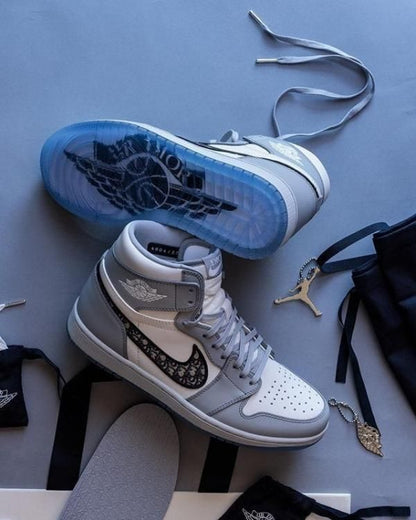 NIK AIR JORDAN RETRO 1 X DIo ii.R HIGH SEMI UA