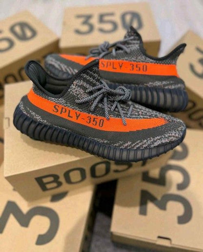 ADIDA S YEEZY 350 CARBON BELUGA SEMI UA WITH ALL ACCESSORIES