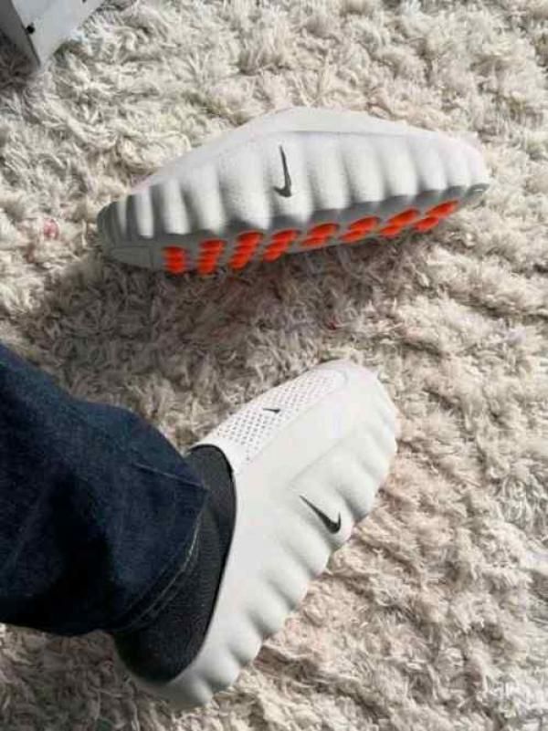 MIND 001 SLIDE LIGHT SMOKE GREY
